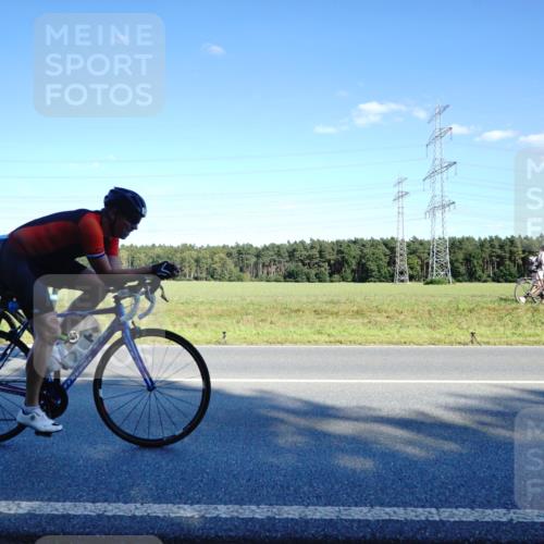 07.09.2025 - 19. Norderstedt Triathlon Michael Burmester http://msf.ph/oto/8851945 07.09.2025 15:47:39 Radfahren 412, 1415, 1419, 1544 meine-sportfotos.de