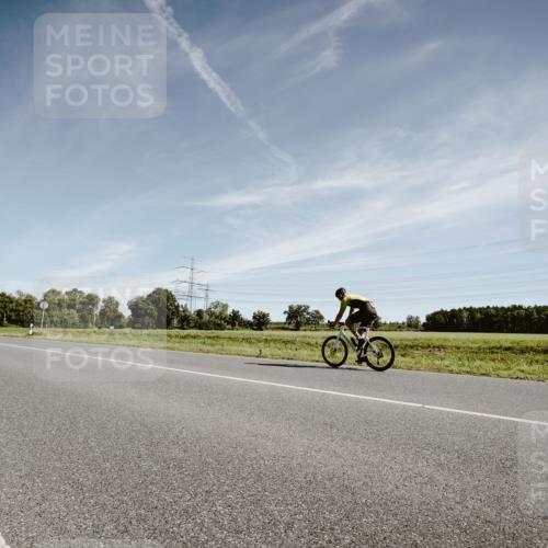 07.09.2025 - 19. Norderstedt Triathlon Michael Burmester http://msf.ph/oto/8851948 07.09.2025 11:28:46 Radfahren  meine-sportfotos.de