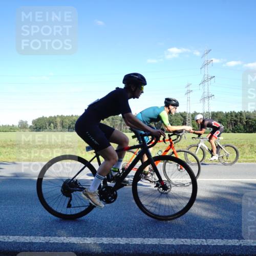 07.09.2025 - 19. Norderstedt Triathlon Michael Burmester http://msf.ph/oto/8851958 07.09.2025 15:47:44 Radfahren 532, 927, 941, 1415, 1419, 1544 meine-sportfotos.de