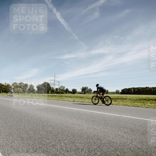 07.09.2025 - 19. Norderstedt Triathlon Michael Burmester http://msf.ph/oto/8851966 07.09.2025 11:29:02 Radfahren 1394 meine-sportfotos.de