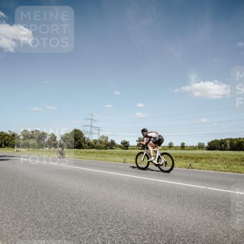 07.09.2025 - 19. Norderstedt Triathlon Michael Burmester http://msf.ph/oto/8851971 07.09.2025 14:30:49 Radfahren 444, 1000 meine-sportfotos.de