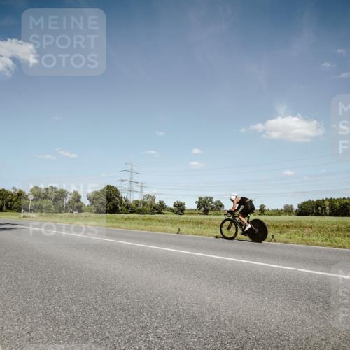 07.09.2025 - 19. Norderstedt Triathlon Michael Burmester http://msf.ph/oto/8852021 07.09.2025 14:31:10 Radfahren  meine-sportfotos.de