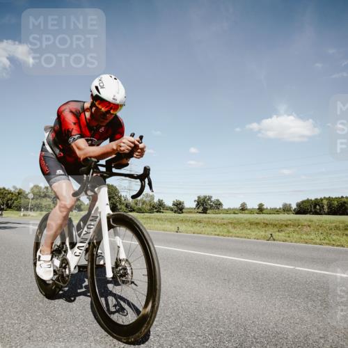07.09.2025 - 19. Norderstedt Triathlon Michael Burmester http://msf.ph/oto/8852035 07.09.2025 14:31:17 Radfahren 960, 1010, 1016, 1447, 1457, 1496 meine-sportfotos.de