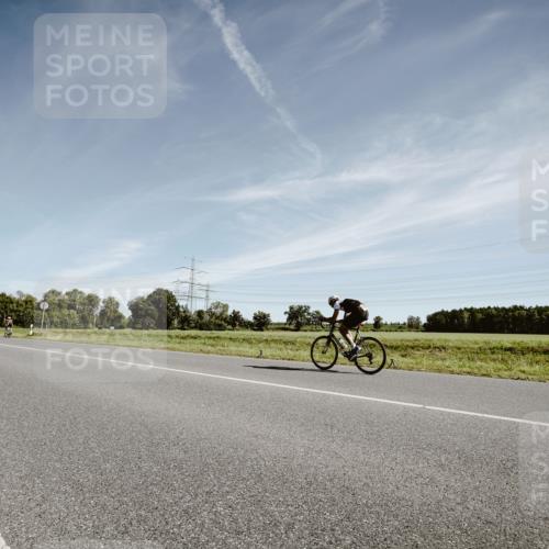07.09.2025 - 19. Norderstedt Triathlon Michael Burmester http://msf.ph/oto/8852048 07.09.2025 11:29:52 Radfahren 1203 meine-sportfotos.de