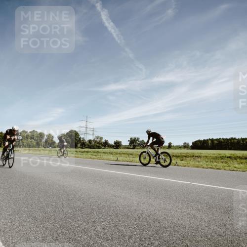 07.09.2025 - 19. Norderstedt Triathlon Michael Burmester http://msf.ph/oto/8852055 07.09.2025 11:29:56 Radfahren 1175 meine-sportfotos.de