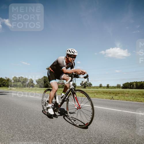 07.09.2025 - 19. Norderstedt Triathlon Michael Burmester http://msf.ph/oto/8852057 07.09.2025 14:31:30 Radfahren 991 meine-sportfotos.de