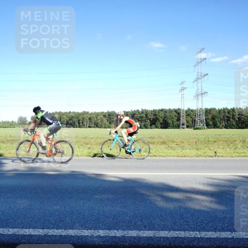 07.09.2025 - 19. Norderstedt Triathlon Michael Burmester http://msf.ph/oto/8852061 07.09.2025 15:48:44 Radfahren 1412 meine-sportfotos.de