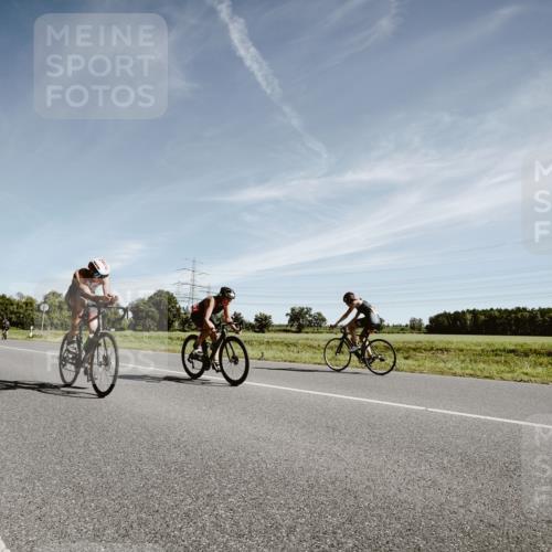 07.09.2025 - 19. Norderstedt Triathlon Michael Burmester http://msf.ph/oto/8852069 07.09.2025 11:30:02 Radfahren 276, 1174, 1341 meine-sportfotos.de