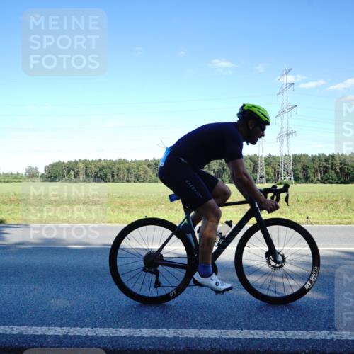07.09.2025 - 19. Norderstedt Triathlon Michael Burmester http://msf.ph/oto/8852070 07.09.2025 15:48:50 Radfahren 384, 387, 516, 522, 1405 meine-sportfotos.de