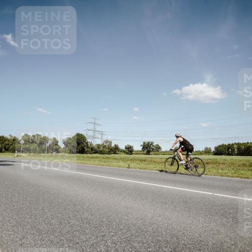07.09.2025 - 19. Norderstedt Triathlon Michael Burmester http://msf.ph/oto/8852078 07.09.2025 14:31:39 Radfahren 967, 995 meine-sportfotos.de
