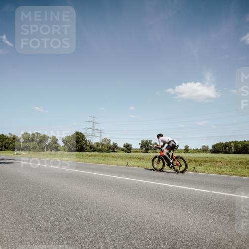 07.09.2025 - 19. Norderstedt Triathlon Michael Burmester http://msf.ph/oto/8852098 07.09.2025 14:31:52 Radfahren 1005 meine-sportfotos.de