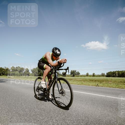 07.09.2025 - 19. Norderstedt Triathlon Michael Burmester http://msf.ph/oto/8852116 07.09.2025 14:32:06 Radfahren 1007 meine-sportfotos.de