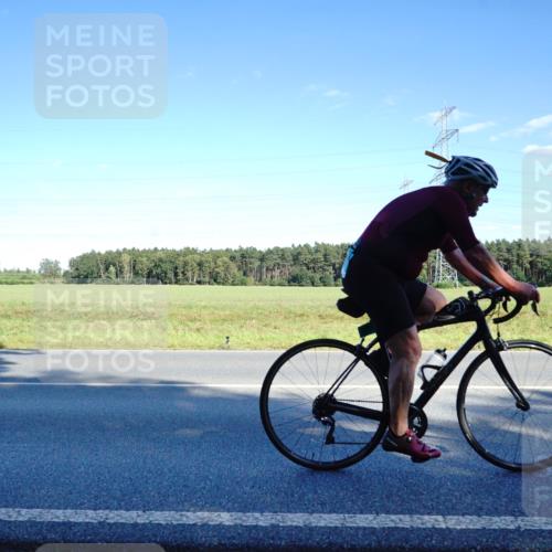 07.09.2025 - 19. Norderstedt Triathlon Michael Burmester http://msf.ph/oto/8852120 07.09.2025 15:49:33 Radfahren 517, 1054, 1515 meine-sportfotos.de