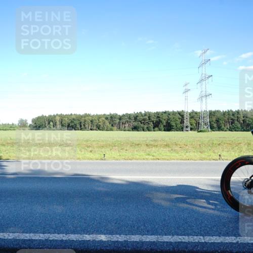 07.09.2025 - 19. Norderstedt Triathlon Michael Burmester http://msf.ph/oto/8852141 07.09.2025 15:49:44 Radfahren 501, 508, 1047 meine-sportfotos.de