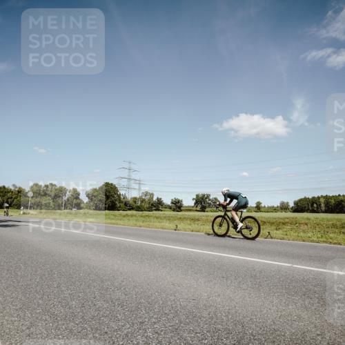 07.09.2025 - 19. Norderstedt Triathlon Michael Burmester http://msf.ph/oto/8852147 07.09.2025 14:32:32 Radfahren 980 meine-sportfotos.de