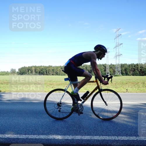 07.09.2025 - 19. Norderstedt Triathlon Michael Burmester http://msf.ph/oto/8852148 07.09.2025 15:49:50 Radfahren 882, 910 meine-sportfotos.de