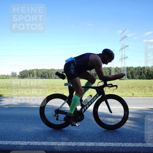 07.09.2025 - 19. Norderstedt Triathlon Michael Burmester http://msf.ph/oto/8852152 07.09.2025 15:49:52 Radfahren 882, 910 meine-sportfotos.de