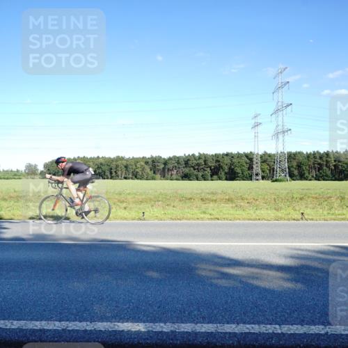 07.09.2025 - 19. Norderstedt Triathlon Michael Burmester http://msf.ph/oto/8852176 07.09.2025 15:50:08 Radfahren 403, 1068, 1424 meine-sportfotos.de