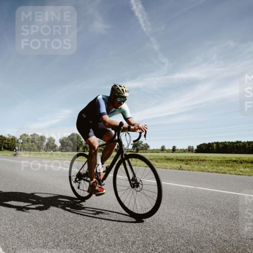 07.09.2025 - 19. Norderstedt Triathlon Michael Burmester http://msf.ph/oto/8852177 07.09.2025 11:31:31 Radfahren 749, 771 meine-sportfotos.de
