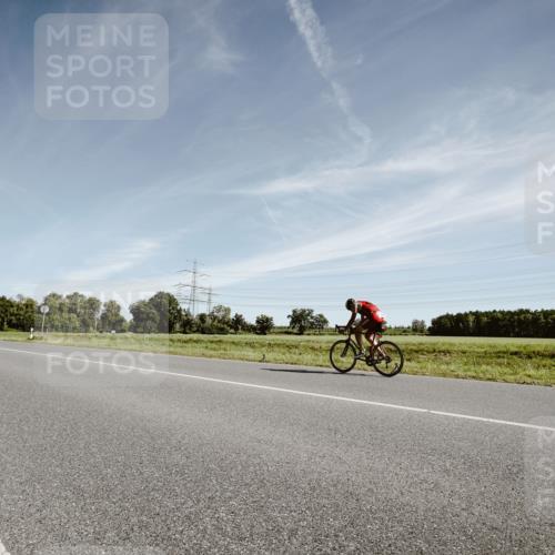 07.09.2025 - 19. Norderstedt Triathlon Michael Burmester http://msf.ph/oto/8852180 07.09.2025 11:31:34 Radfahren 749, 1186 meine-sportfotos.de