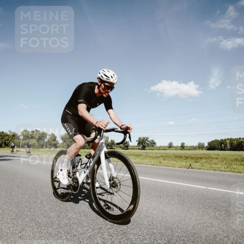 07.09.2025 - 19. Norderstedt Triathlon Michael Burmester http://msf.ph/oto/8852182 07.09.2025 14:32:52 Radfahren 1025, 1503 meine-sportfotos.de
