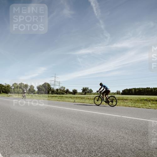 07.09.2025 - 19. Norderstedt Triathlon Michael Burmester http://msf.ph/oto/8852212 07.09.2025 11:32:08 Radfahren 281, 1334 meine-sportfotos.de