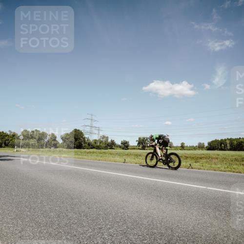 07.09.2025 - 19. Norderstedt Triathlon Michael Burmester http://msf.ph/oto/8852221 07.09.2025 14:33:16 Radfahren 1004, 1032 meine-sportfotos.de