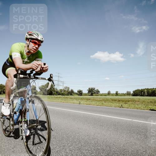07.09.2025 - 19. Norderstedt Triathlon Michael Burmester http://msf.ph/oto/8852228 07.09.2025 14:33:19 Radfahren 442, 1004, 1502 meine-sportfotos.de