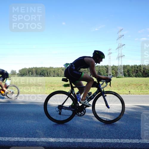 07.09.2025 - 19. Norderstedt Triathlon Michael Burmester http://msf.ph/oto/8852231 07.09.2025 15:50:32 Radfahren 897, 947, 1044, 1552, 1590 meine-sportfotos.de