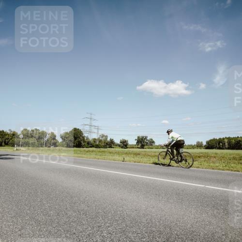 07.09.2025 - 19. Norderstedt Triathlon Michael Burmester http://msf.ph/oto/8852252 07.09.2025 14:33:30 Radfahren 480, 872 meine-sportfotos.de