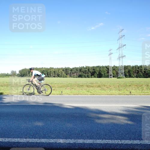 07.09.2025 - 19. Norderstedt Triathlon Michael Burmester http://msf.ph/oto/8852269 07.09.2025 15:50:59 Radfahren 527, 1043, 1442 meine-sportfotos.de