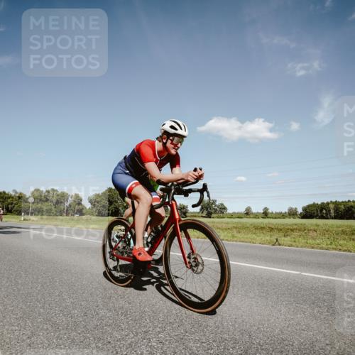 07.09.2025 - 19. Norderstedt Triathlon Michael Burmester http://msf.ph/oto/8852270 07.09.2025 14:33:36 Radfahren 440, 446, 975, 1028, 1498 meine-sportfotos.de