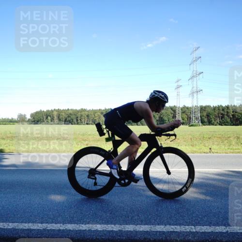 07.09.2025 - 19. Norderstedt Triathlon Michael Burmester http://msf.ph/oto/8852272 07.09.2025 15:51:00 Radfahren 527, 1043, 1442 meine-sportfotos.de