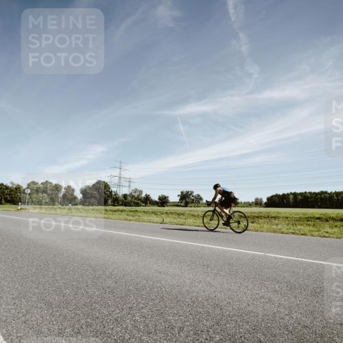 07.09.2025 - 19. Norderstedt Triathlon Michael Burmester http://msf.ph/oto/8852275 07.09.2025 11:33:00 Radfahren 148, 237 meine-sportfotos.de