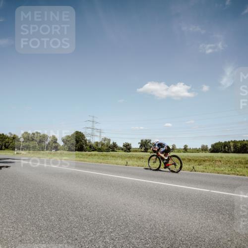 07.09.2025 - 19. Norderstedt Triathlon Michael Burmester http://msf.ph/oto/8852277 07.09.2025 14:33:38 Radfahren 440, 975, 1028, 1498 meine-sportfotos.de