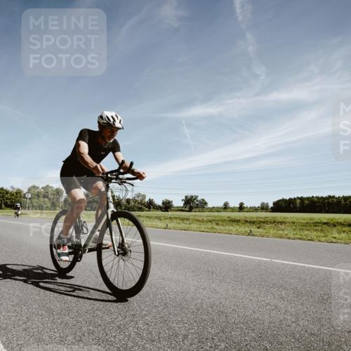 07.09.2025 - 19. Norderstedt Triathlon Michael Burmester http://msf.ph/oto/8852282 07.09.2025 11:33:03 Radfahren 148, 237 meine-sportfotos.de