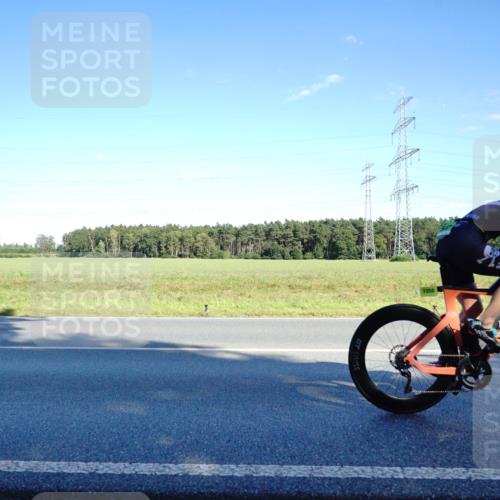 07.09.2025 - 19. Norderstedt Triathlon Michael Burmester http://msf.ph/oto/8852289 07.09.2025 15:51:07 Radfahren 409, 528, 1050, 1624 meine-sportfotos.de