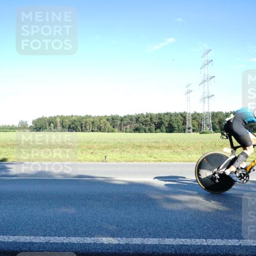 07.09.2025 - 19. Norderstedt Triathlon Michael Burmester http://msf.ph/oto/8852291 07.09.2025 15:51:08 Radfahren 409, 528, 1050, 1624 meine-sportfotos.de
