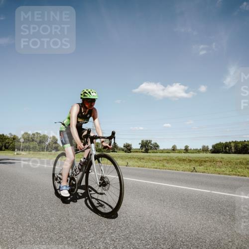 07.09.2025 - 19. Norderstedt Triathlon Michael Burmester http://msf.ph/oto/8852294 07.09.2025 14:33:52 Radfahren 369, 455, 1505 meine-sportfotos.de