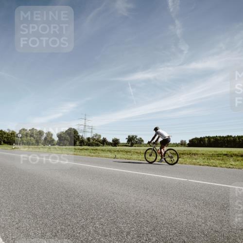07.09.2025 - 19. Norderstedt Triathlon Michael Burmester http://msf.ph/oto/8852302 07.09.2025 11:33:19 Radfahren 1340 meine-sportfotos.de