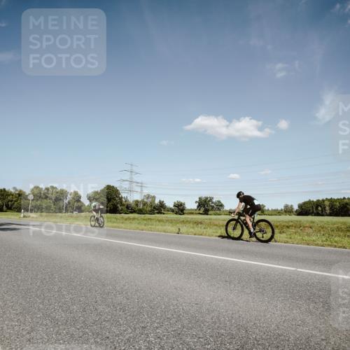 07.09.2025 - 19. Norderstedt Triathlon Michael Burmester http://msf.ph/oto/8852308 07.09.2025 14:33:57 Radfahren 369 meine-sportfotos.de