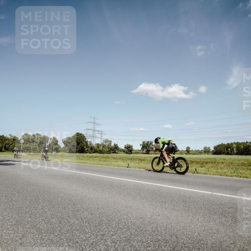 07.09.2025 - 19. Norderstedt Triathlon Michael Burmester http://msf.ph/oto/8852311 07.09.2025 14:33:59 Radfahren  meine-sportfotos.de