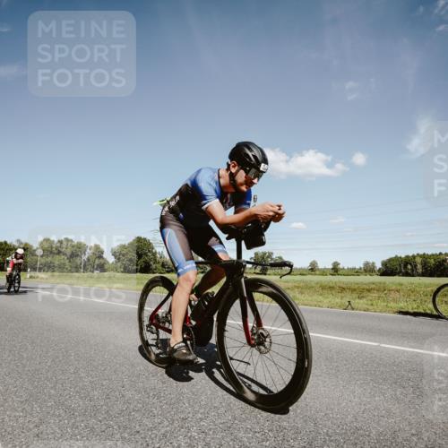 07.09.2025 - 19. Norderstedt Triathlon Michael Burmester http://msf.ph/oto/8852319 07.09.2025 14:34:05 Radfahren 962, 985, 997, 1039 meine-sportfotos.de