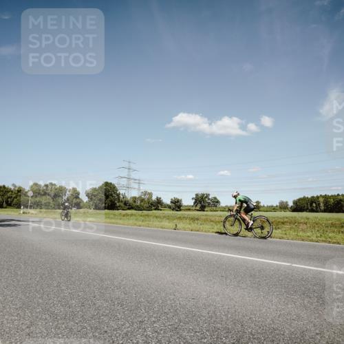 07.09.2025 - 19. Norderstedt Triathlon Michael Burmester http://msf.ph/oto/8852363 07.09.2025 14:34:33 Radfahren 477 meine-sportfotos.de