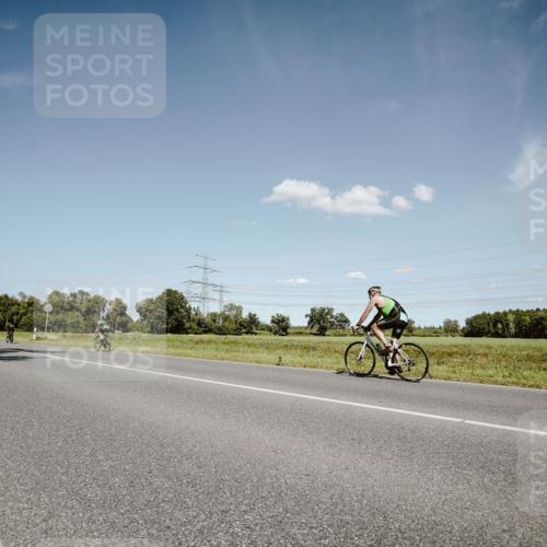 07.09.2025 - 19. Norderstedt Triathlon Michael Burmester http://msf.ph/oto/8852367 07.09.2025 14:34:34 Radfahren 477 meine-sportfotos.de