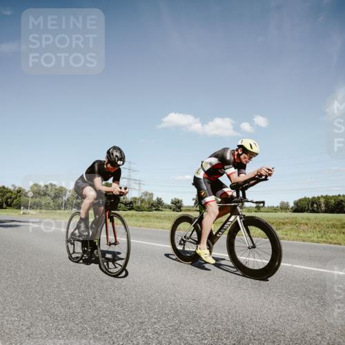 07.09.2025 - 19. Norderstedt Triathlon Michael Burmester http://msf.ph/oto/8852384 07.09.2025 14:34:53 Radfahren 417, 447, 965, 978, 1011 meine-sportfotos.de