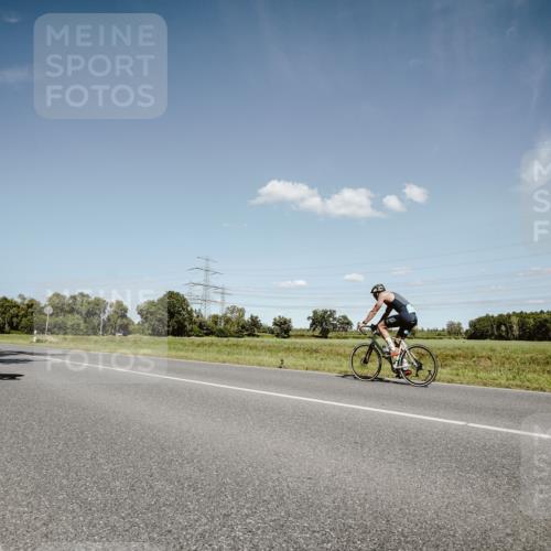07.09.2025 - 19. Norderstedt Triathlon Michael Burmester http://msf.ph/oto/8852387 07.09.2025 14:34:55 Radfahren 417, 447, 965, 978 meine-sportfotos.de