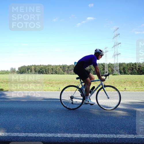 07.09.2025 - 19. Norderstedt Triathlon Michael Burmester http://msf.ph/oto/8852390 07.09.2025 15:52:01 Radfahren 431, 918, 1075, 1079, 1087, 1100, 1455, 1545, 1570, 1610 meine-sportfotos.de