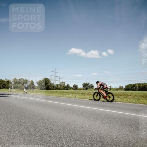 07.09.2025 - 19. Norderstedt Triathlon Michael Burmester http://msf.ph/oto/8852395 07.09.2025 14:34:56 Radfahren 447, 965, 978 meine-sportfotos.de