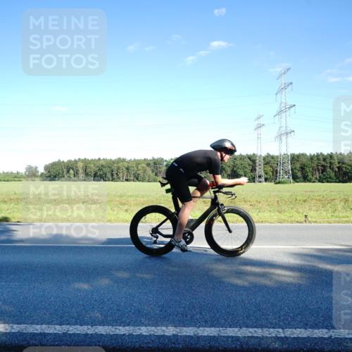 07.09.2025 - 19. Norderstedt Triathlon Michael Burmester http://msf.ph/oto/8852407 07.09.2025 15:52:06 Radfahren 454, 494, 512, 887, 1052, 1103, 1591 meine-sportfotos.de